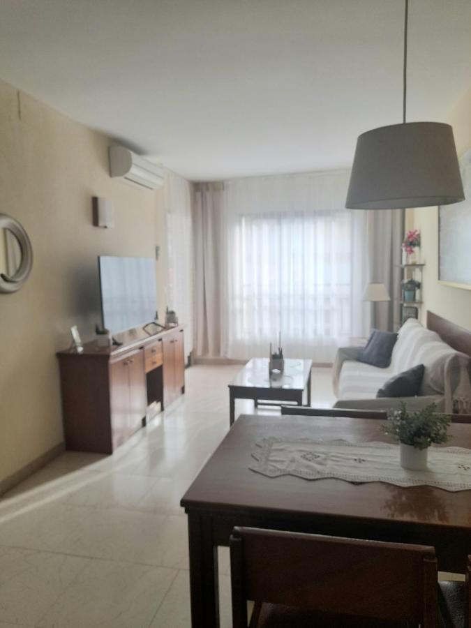 Nice Apartment In Hotel Ronda 4 First Beach Line Fuengirola Exterior photo