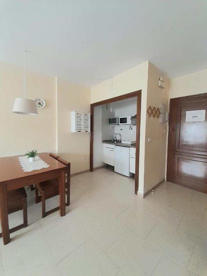 Nice Apartment In Hotel Ronda 4 First Beach Line Fuengirola Exterior photo