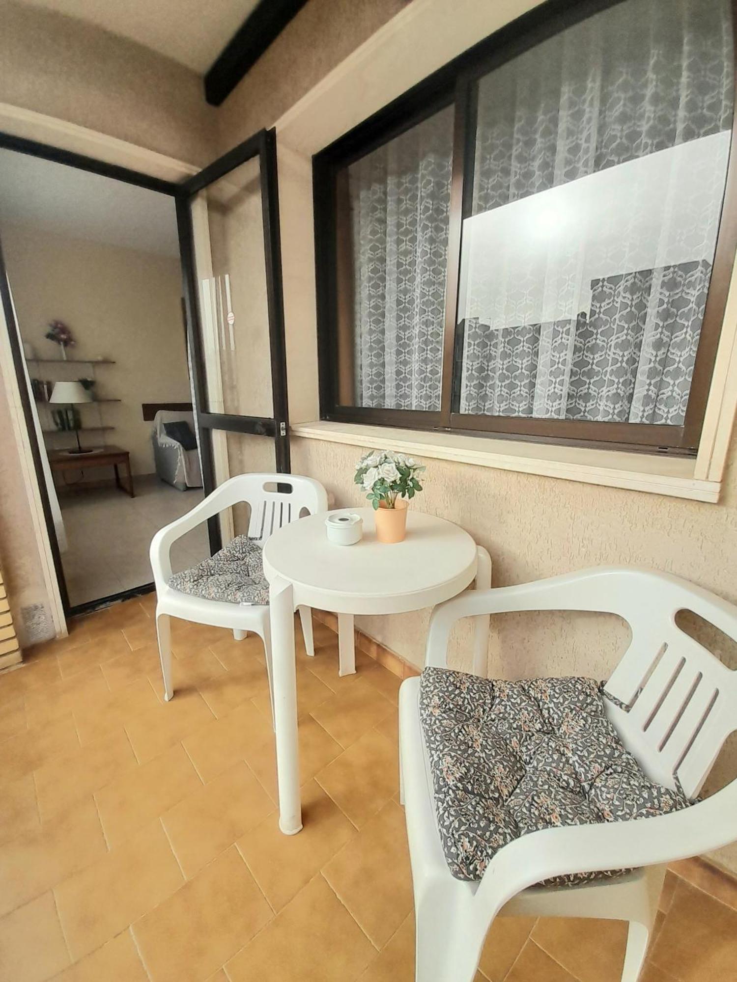 Nice Apartment In Hotel Ronda 4 First Beach Line Fuengirola Exterior photo
