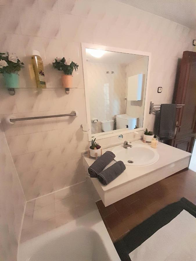 Nice Apartment In Hotel Ronda 4 First Beach Line Fuengirola Exterior photo